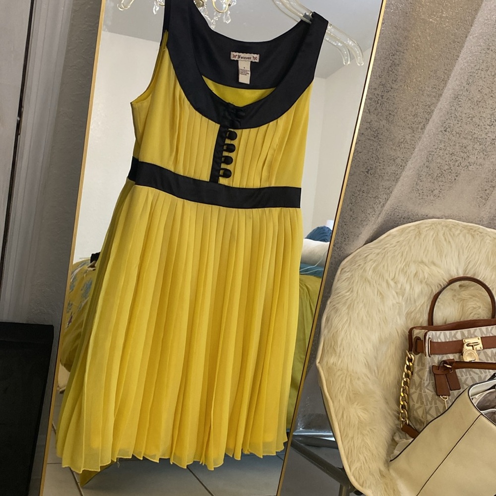 Forever 21 vintage yellow dress.